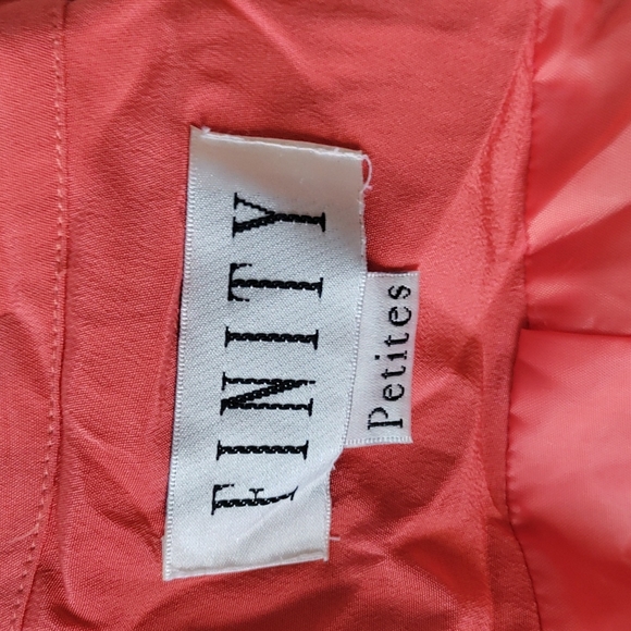 Vintage Cropped Blazer - Picture 5 of 6